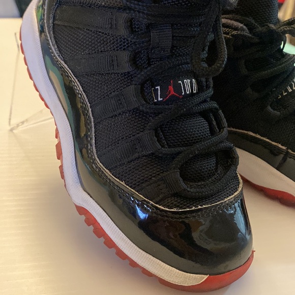 Nike Air Jordan 11 Retro Bred Black True Red White Kids Boy/Girls